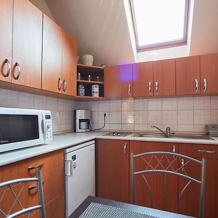 Lujza Apartman Goedoello 아파트 외부 사진