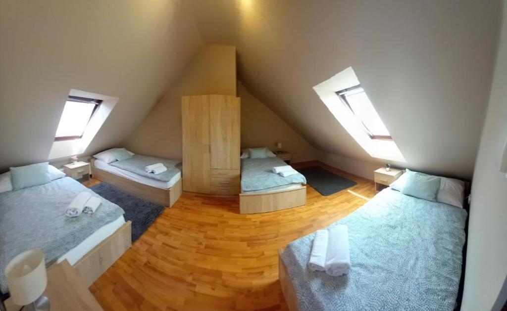 Lujza Apartman Goedoello 아파트 외부 사진